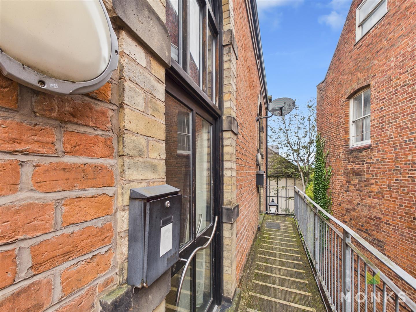 Apartment 6 Chapel Mews,, Shrewsbury, SY1 2BG For Sale